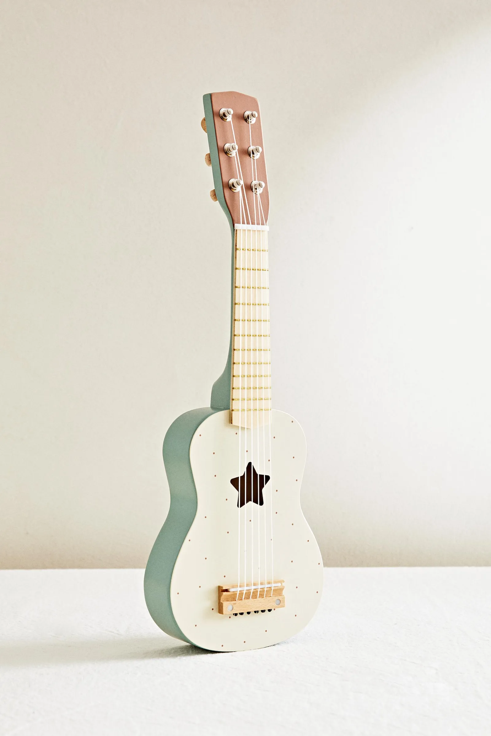 Ahşap Oyuncak Gitar
