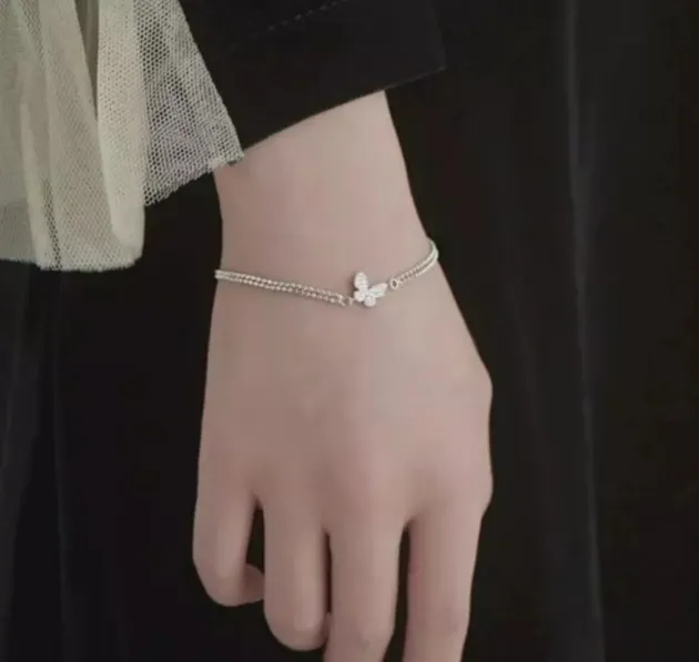 925 Ayar Gümüş Kristal Taşlı Çift Sıra Zincirli Kelebek Bileklik