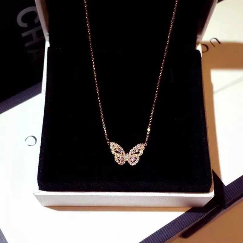 925 Ayar Rose Renk Zirkon Taşlı Kelebek Kolye