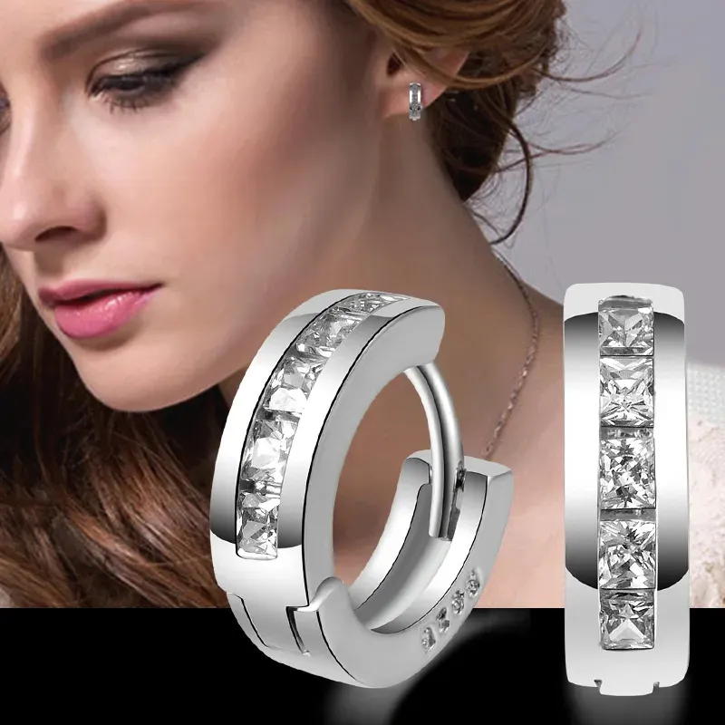925 Ayar Gümüş Zirkon Taşlarla Süslenmiş Halka Küpe (12MM)