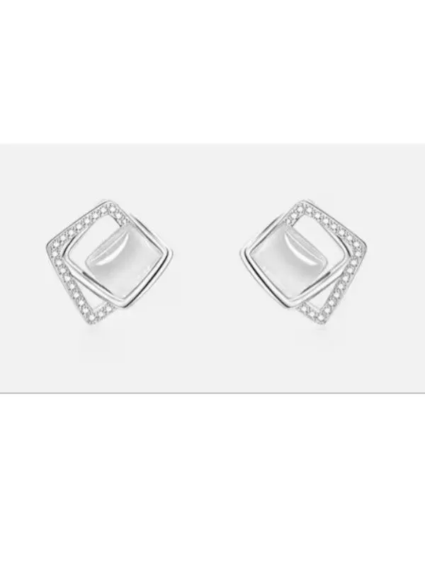 925 Ayar Gümüş Kristal Taşlı Geometrik Kare Küpe