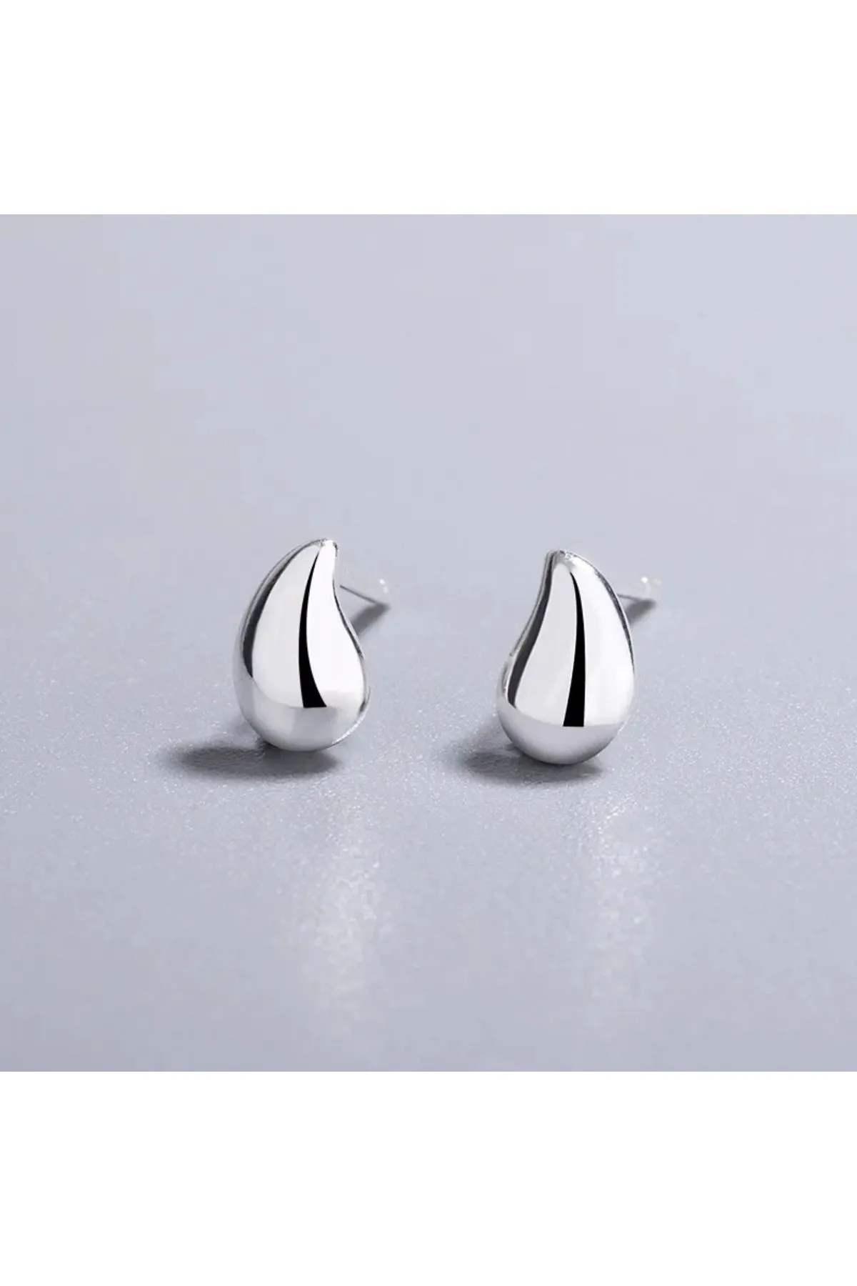925 Ayar Gümüş Mini Su Damlası Küpe