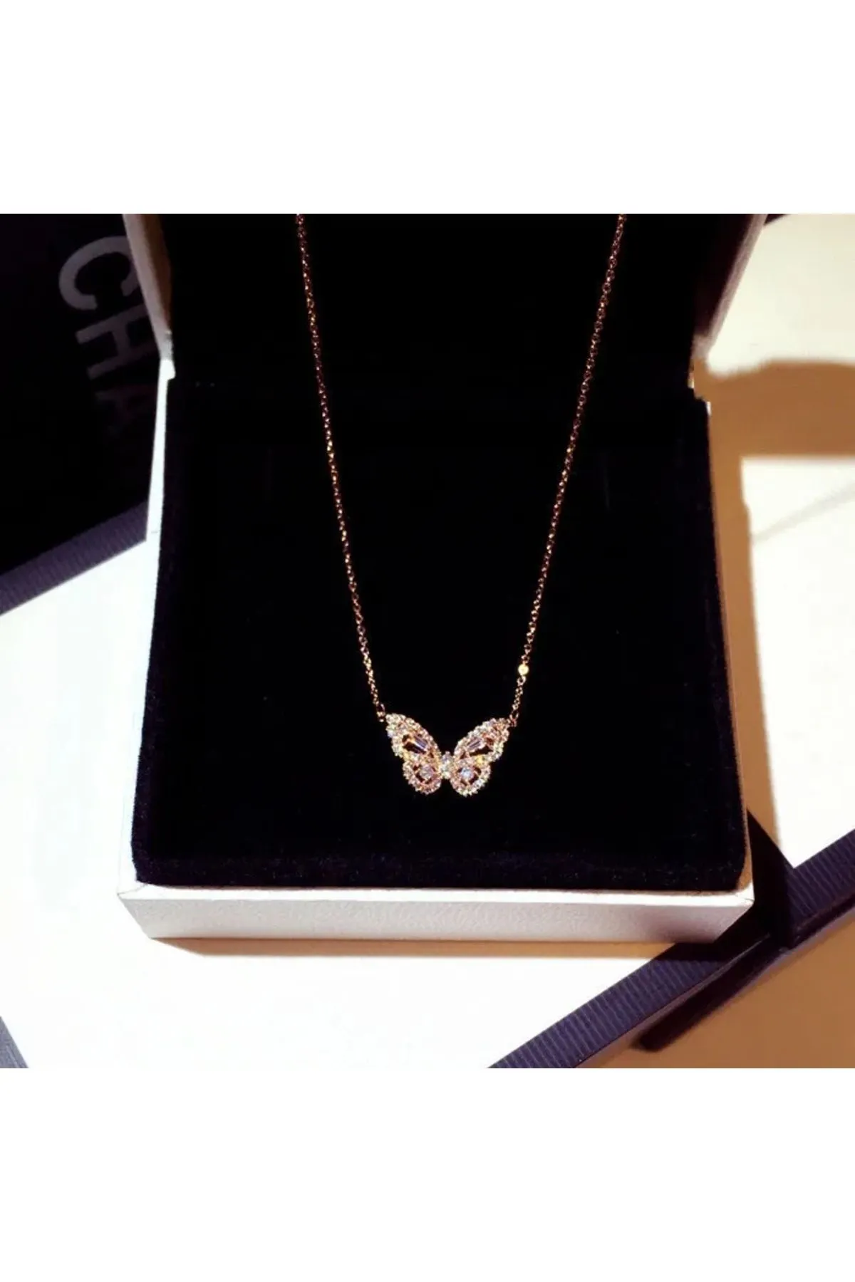 925 Ayar Rose Renk Zirkon Taşlı Kelebek Kolye